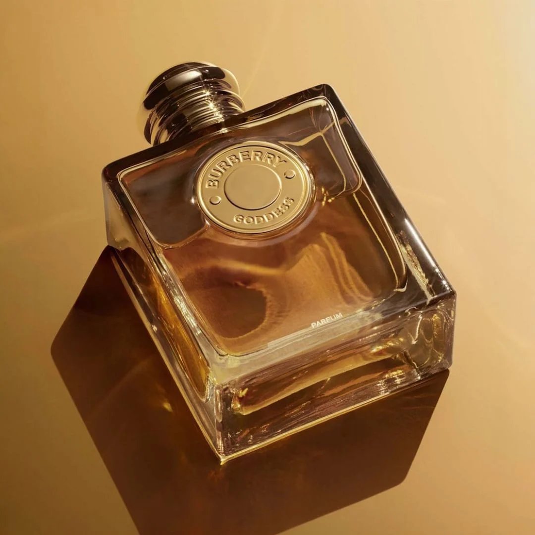Burberry Goddess Parfum 100ml – Image 3